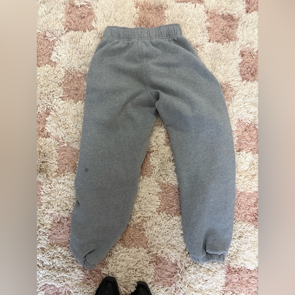 lululemon athletica Light Gray Joggers - Picture 4 of 7